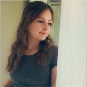 Meet your Posher, Kelsey